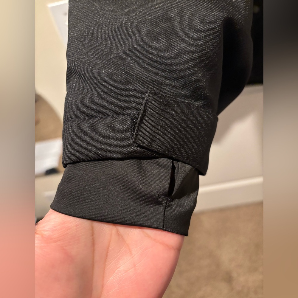 Black Hooded Ski Jacket - Picture 5 of 7
